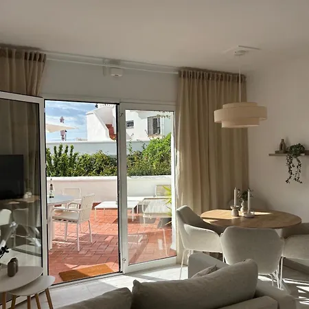 Apartment Sunny Flat With Pools & Terrace In Oasis Of Nerja
