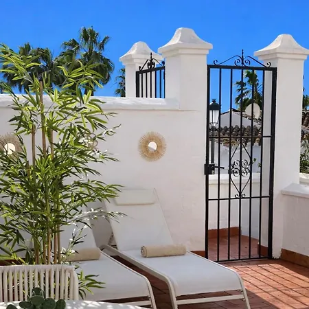Sunny Flat With Pools & Terrace In Oasis Of Apartment Nerja